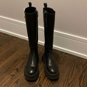 Flat leather track-sole boots